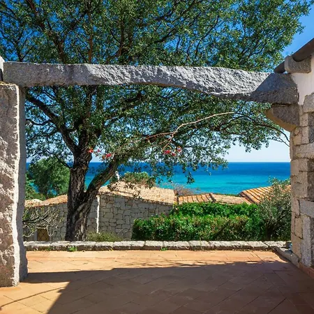 Dom wakacyjny Bgitalianvacation - Di Rocca Sant'elmo Castiadas